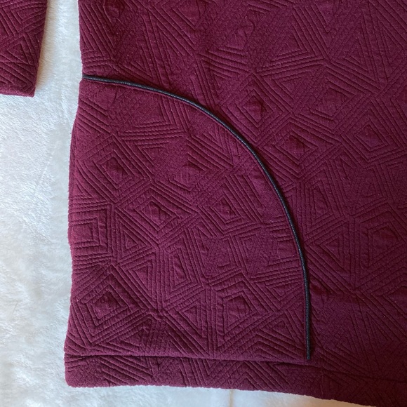 BCBGeneration Top - Picture 4 of 4